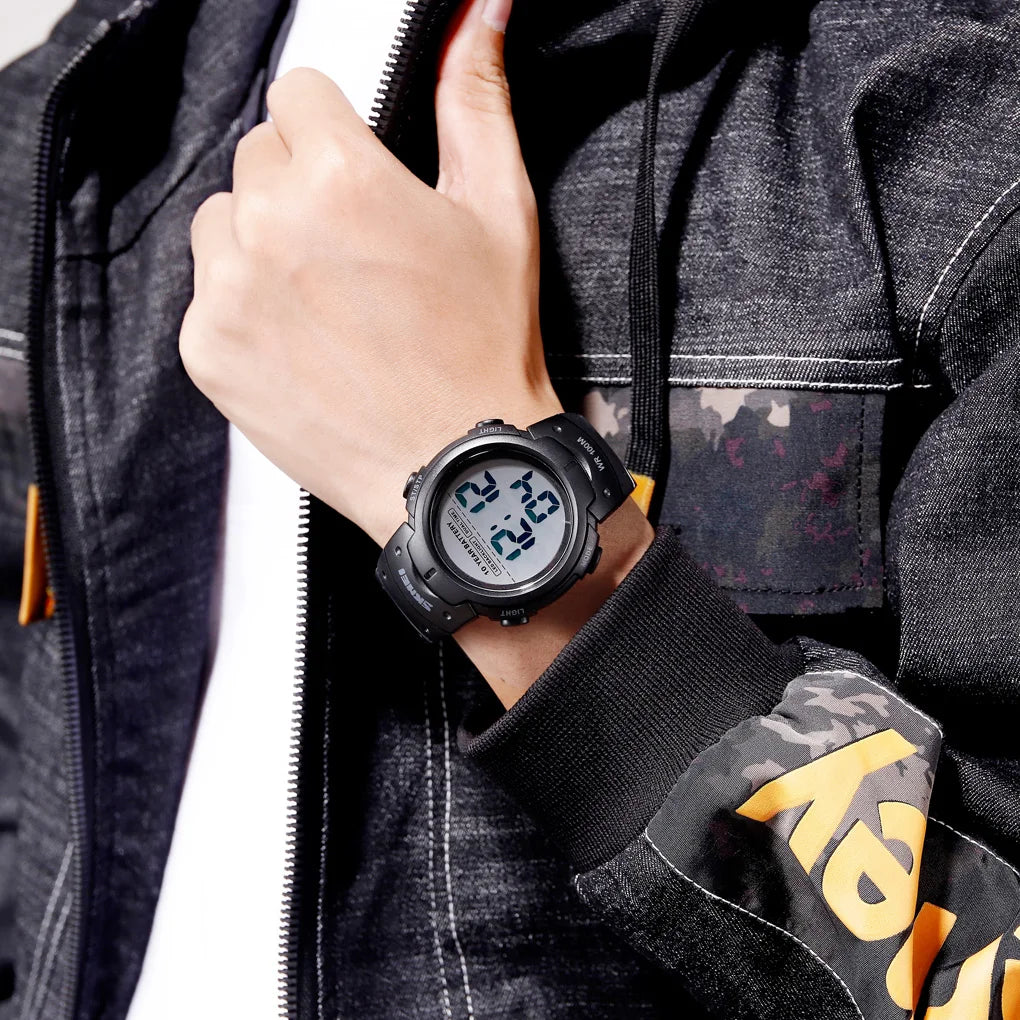 Skmei relógio do esporte ao ar livre 100m relógio digital à prova d' água dos homens moda levou luz cronômetro relógio de pulso reloj hombre dos homens