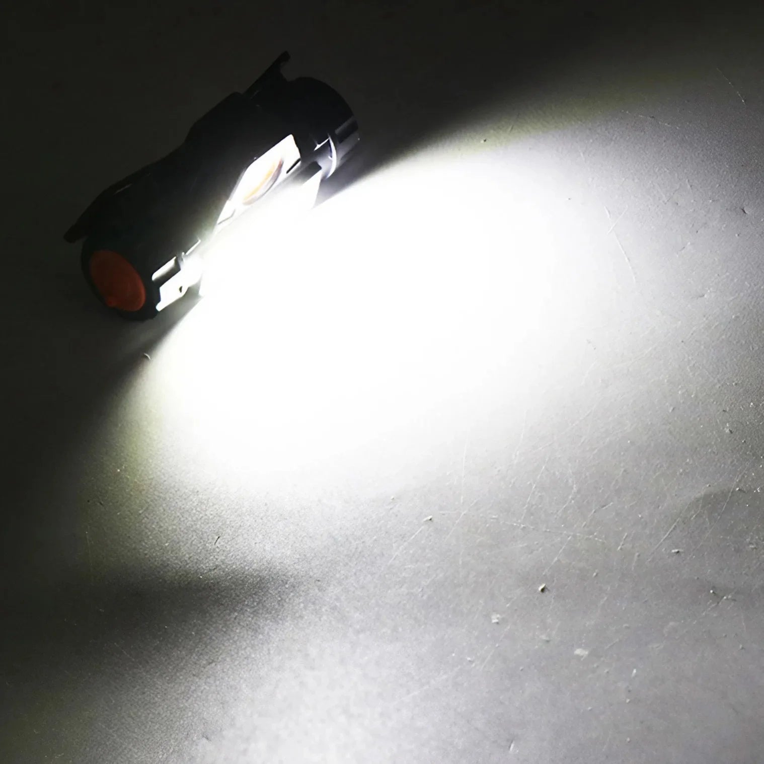 Farol de carregamento USB para exterior, alto brilho, pesca noturna, luz de trabalho magnética, farol LED, fonte de luz dupla, COB