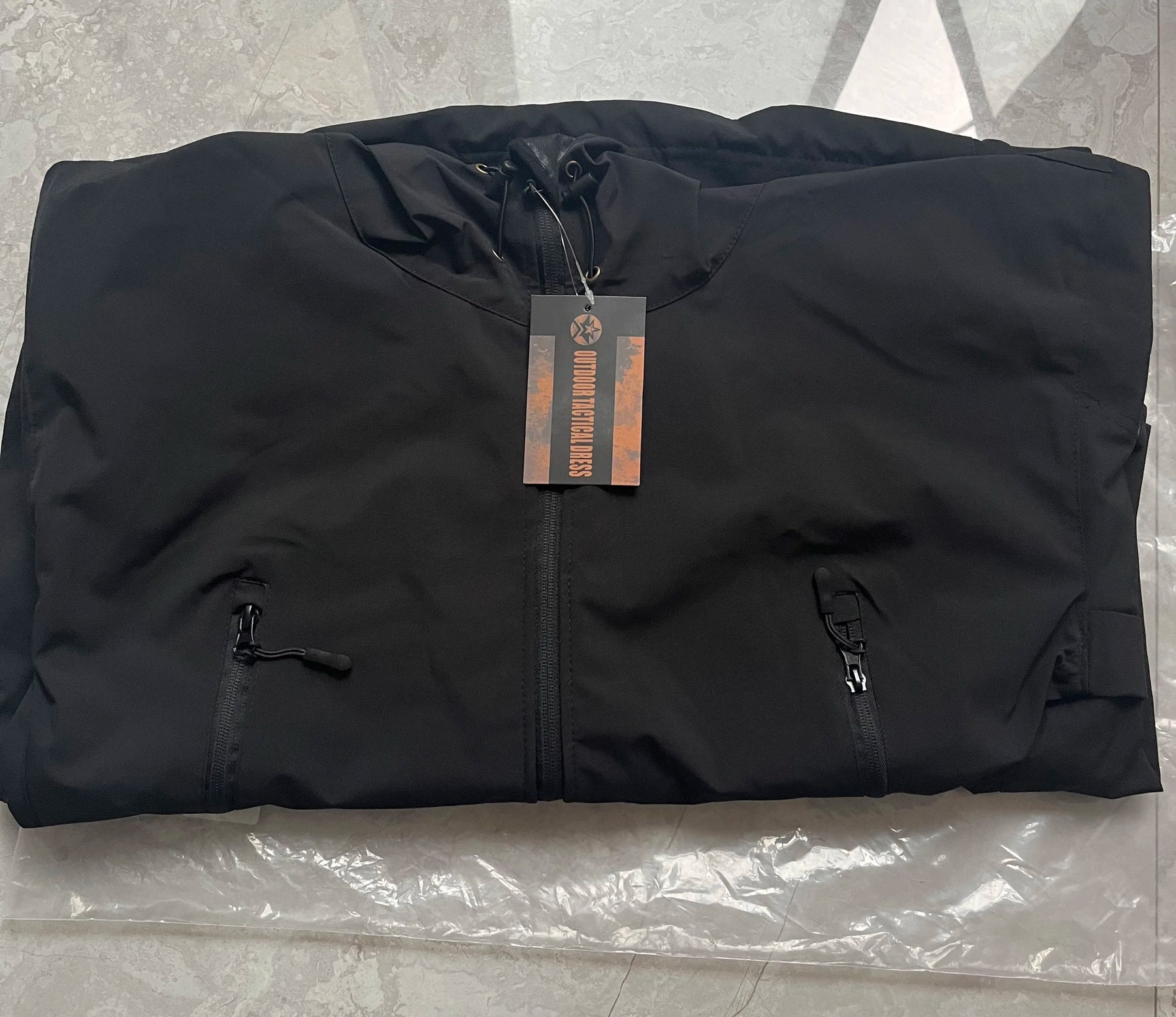 Jaquetas militares de pele de tubarão Casaco impermeável à prova de vento tático para homens Jaquetas de combate do exército Casacos de bombardeiro com capuz para homens